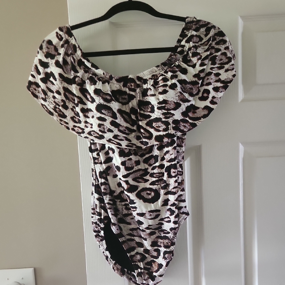 Leopard Print Off-Shoulder Top